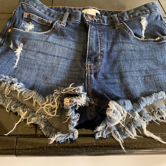 H&M - Picture 9 of 9